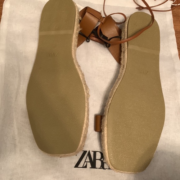 Zara Flat Leather Sandal - Picture 7 of 9